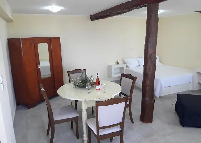 Dioni House Дом отдыха *