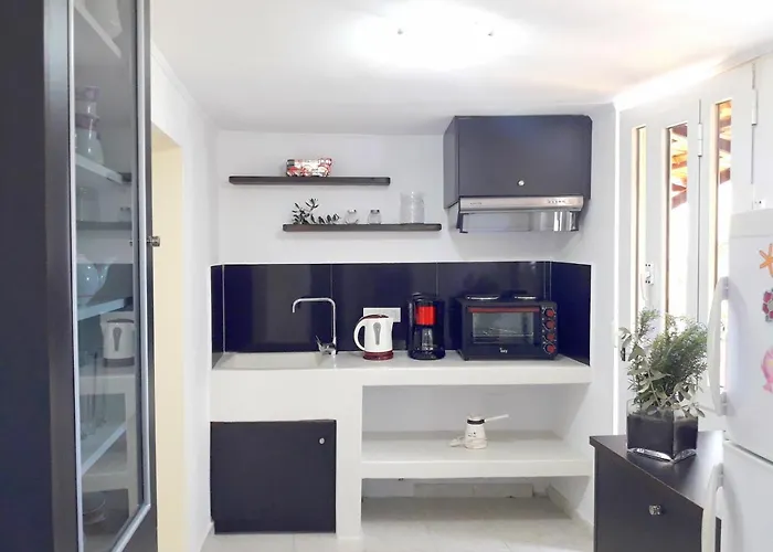 Dioni House Дом отдыха Perachori